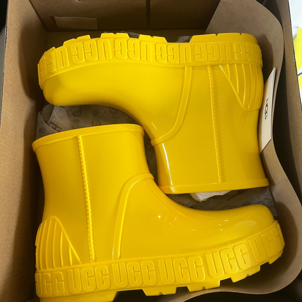 UGG Yellow Winter Rain Boots Waterproof Ankle Height